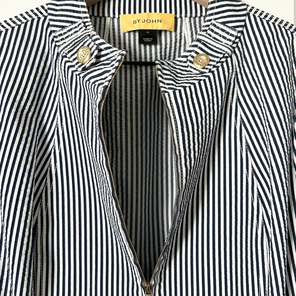 St. John Zip Up Lightweight Blazer Jacket in Navy White Stripe Size Medium - Picture 2 of 8